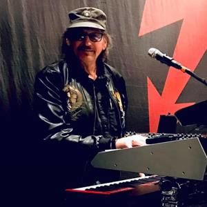 Meet your Posher, Wayne